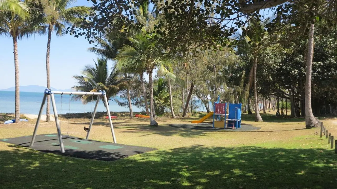 Paradise Apartments 2 Nelly Bay